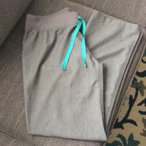 Livingston Petite Scrub Pants